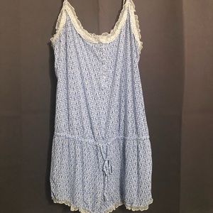 VICTORIA’s SECRET BLUE FLOWER sleep romper SIZE M